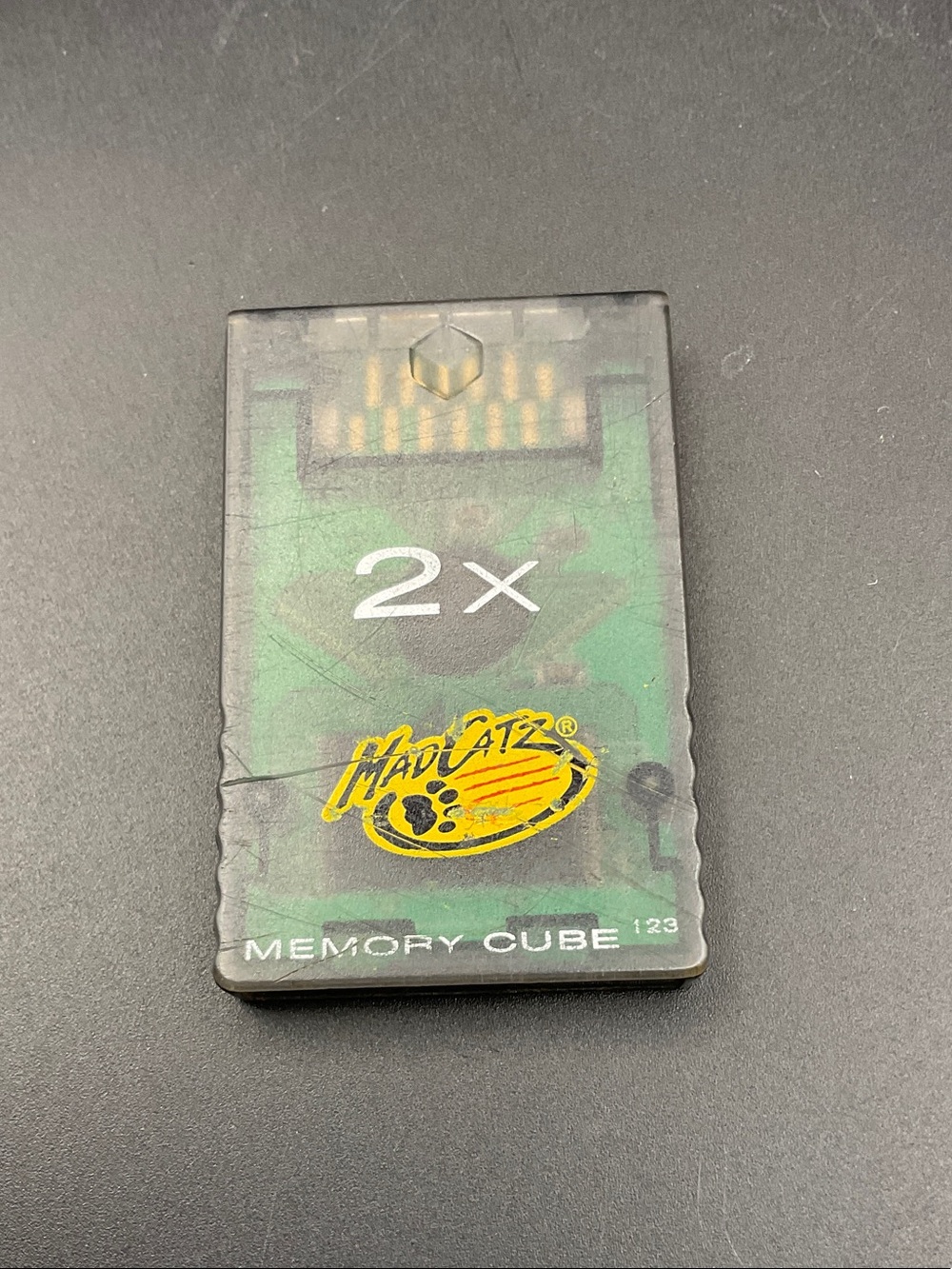 Game Cube 2x Green Memory cube